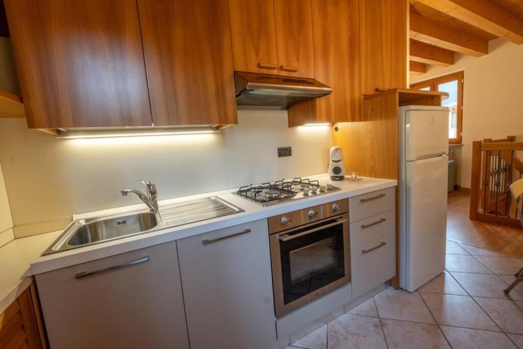 Happy Guest Apartments - Feel The Lake リーヴァ・ディ・ソルト エクステリア 写真